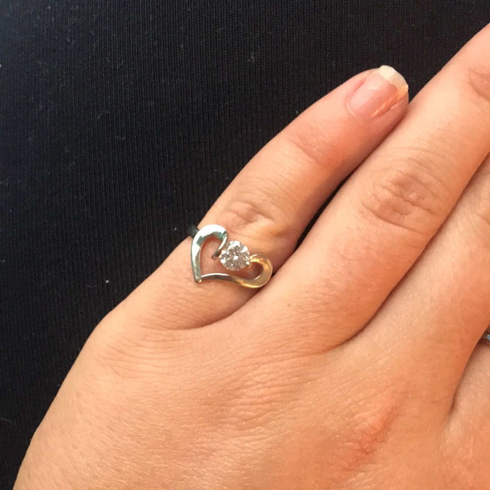 Ring - Picture 2 of 2
